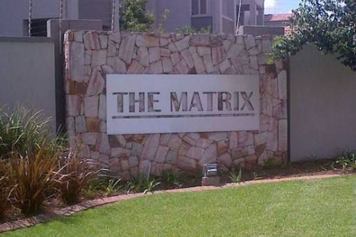 Apartment For Sale in Paulshof - Photo 2