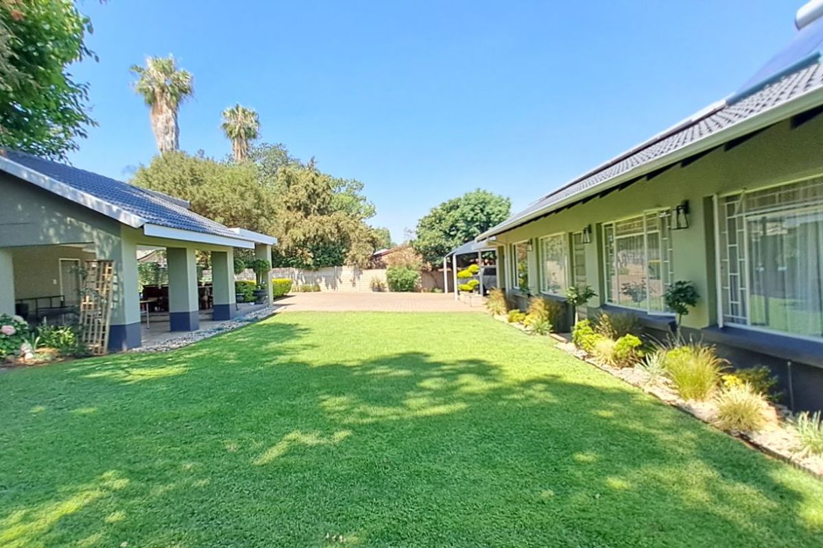 House For Sale in Waverley - Photo 3