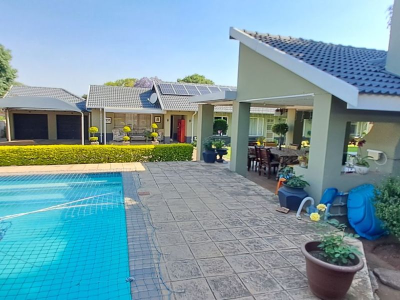 House For Sale in Waverley - Photo 2