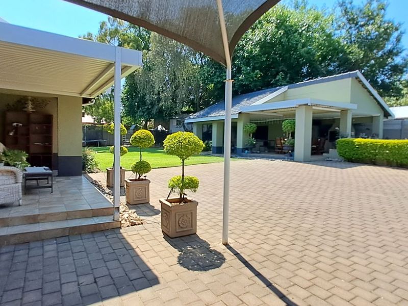 House For Sale in Waverley - Photo 5