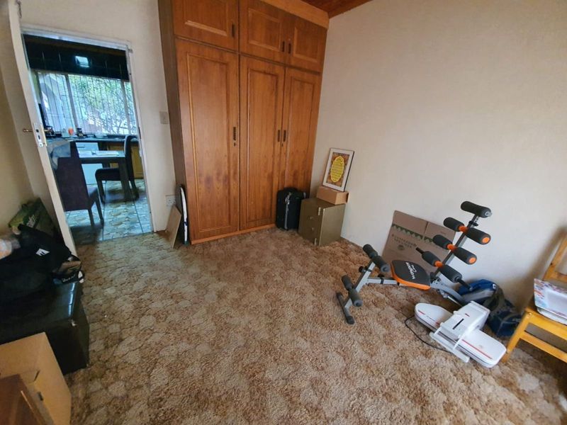 House For Sale in Royldene - Photo 9