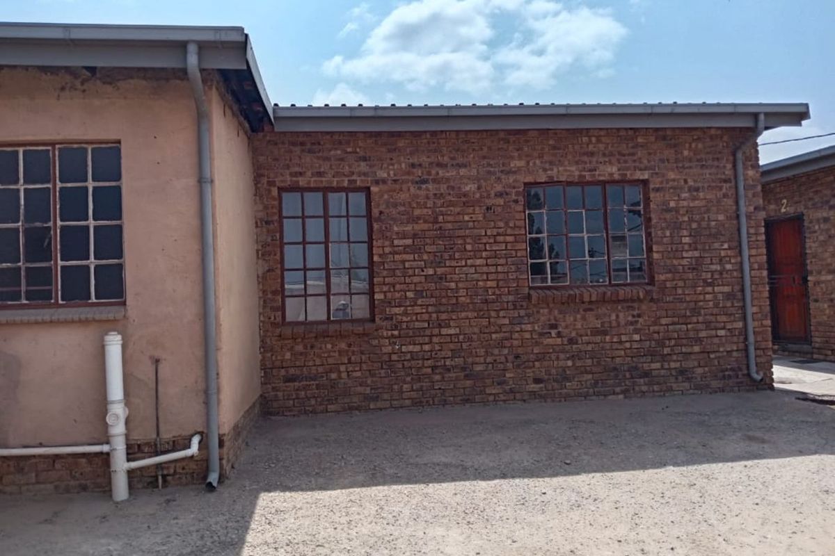House For Sale in Mamelodi East - Photo 2
