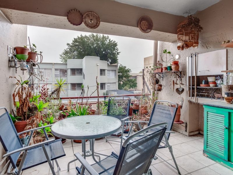 Apartment For Sale in Blackheath - Photo 4