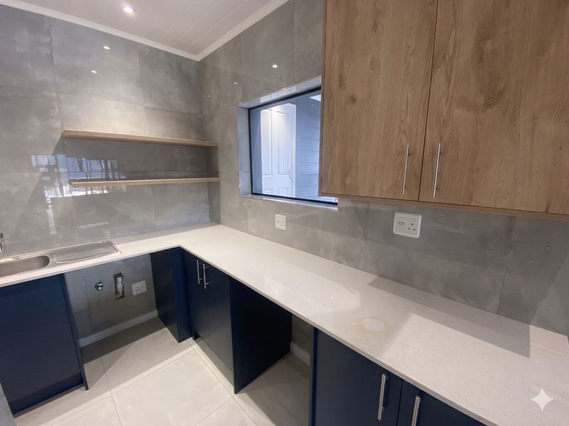 House For Sale in Bergsig - Photo 6