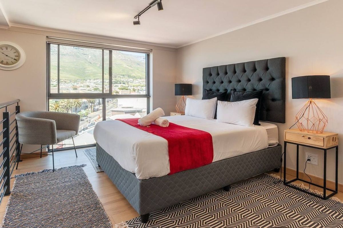 Apartment For Sale in Woodstock - Photo 3