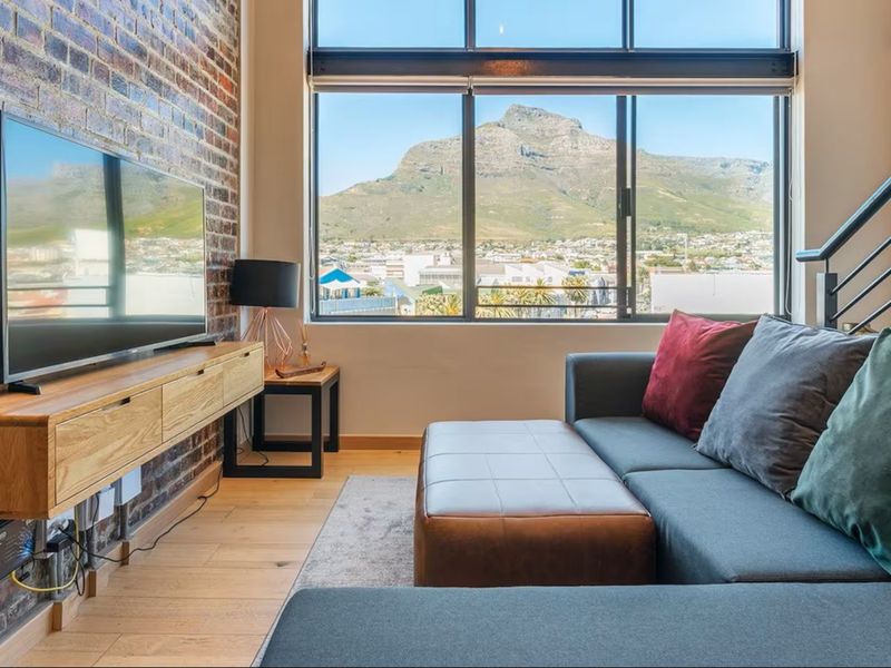 Apartment For Sale in Woodstock - Photo 2