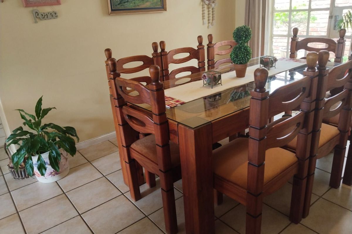 Townhouse For Sale in Die Hoewes - Photo 5