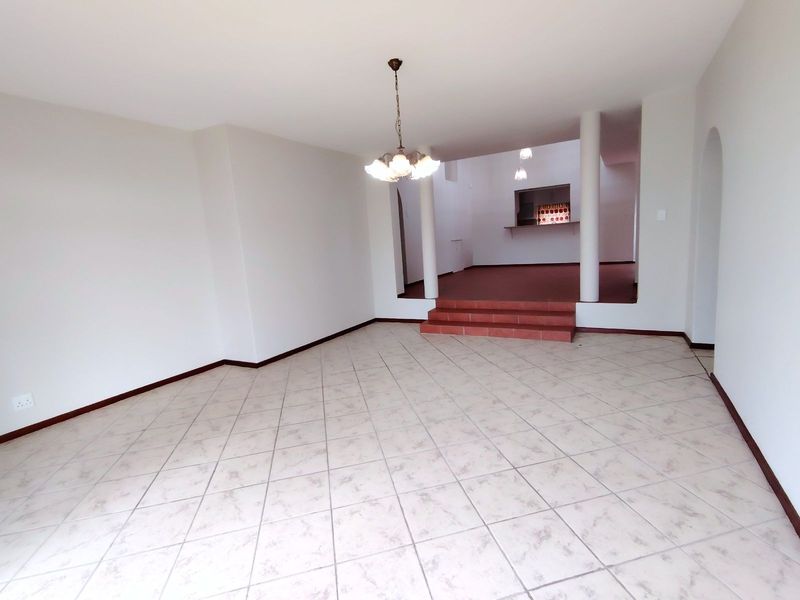 House For Sale in Bayview - Photo 2