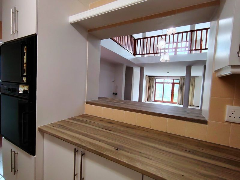 House For Sale in Bayview - Photo 10