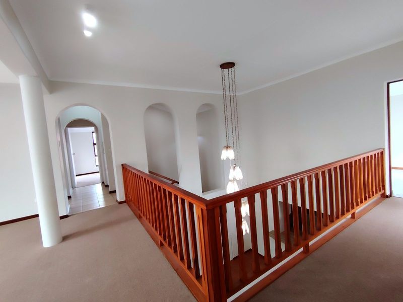 House For Sale in Bayview - Photo 8