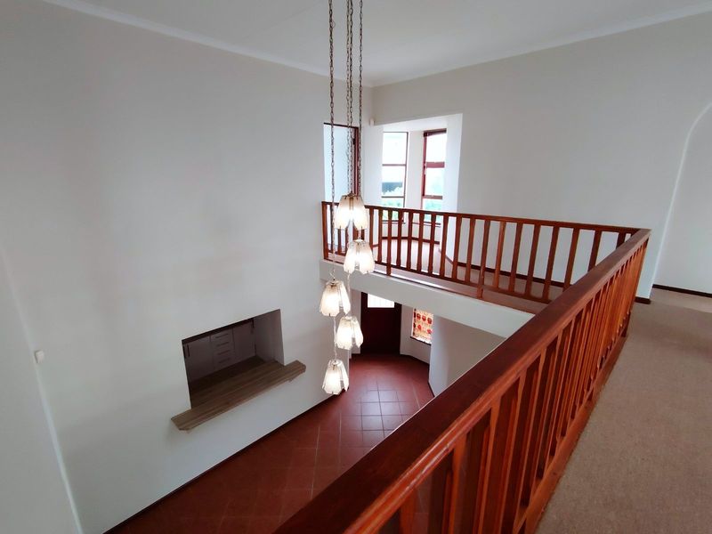 House For Sale in Bayview - Photo 7