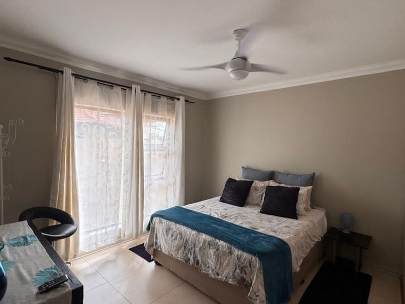 House For Sale in Rhodesdene - Photo 9