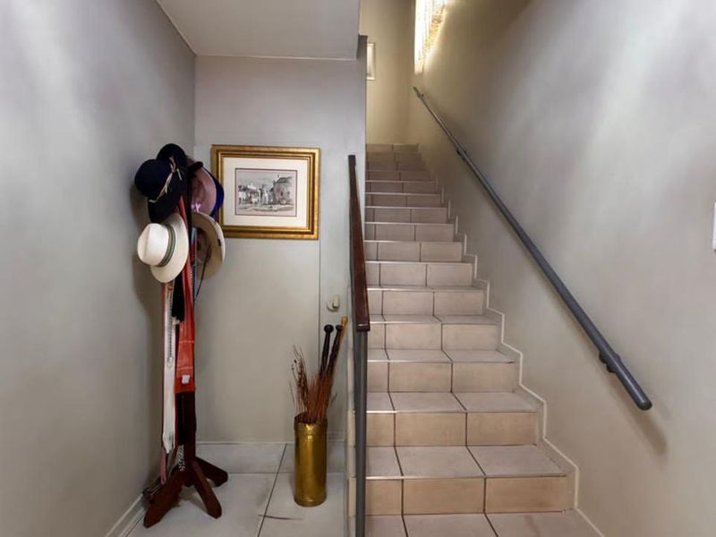 House For Sale in Rhodesdene - Photo 8