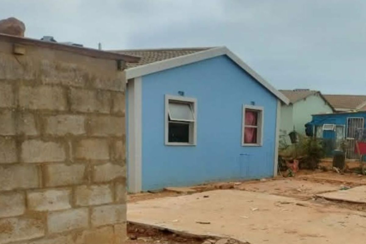 House For Sale in Kwanonqaba - Photo 2