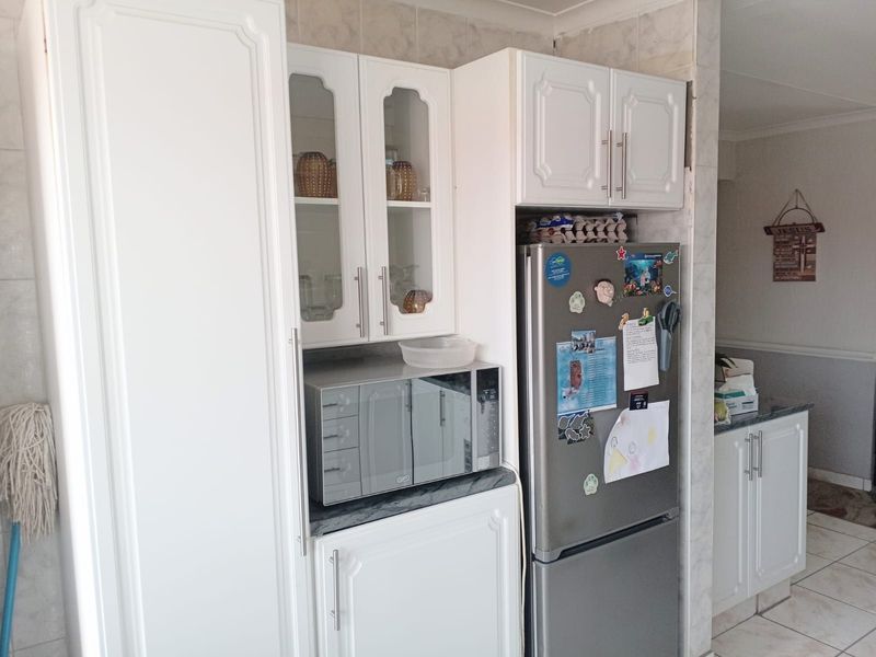 Townhouse For Sale in Georginia - Photo 7