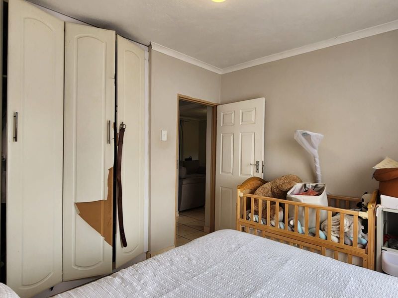 Townhouse For Sale in Annadale - Photo 6