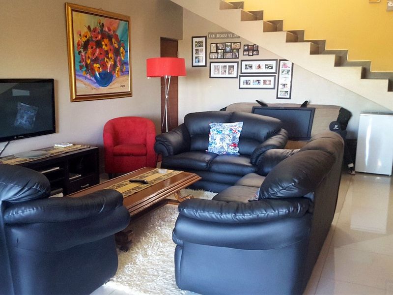 House For Sale in Freeland Park - Photo 6