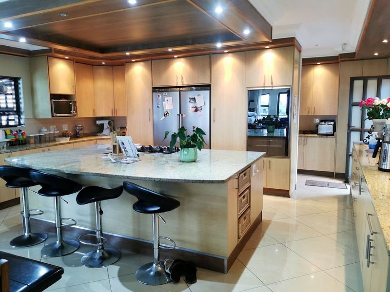 House For Sale in Freeland Park - Photo 2