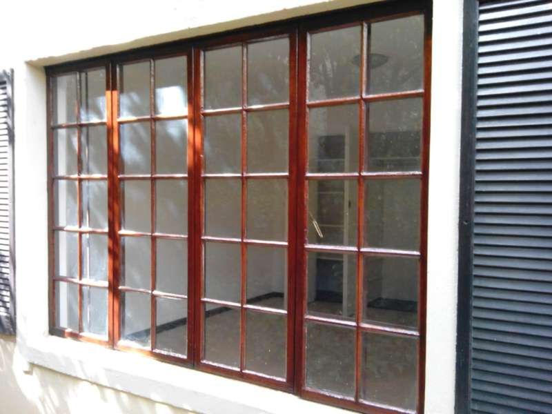 Townhouse For Sale in Benmore Gardens - Photo 5