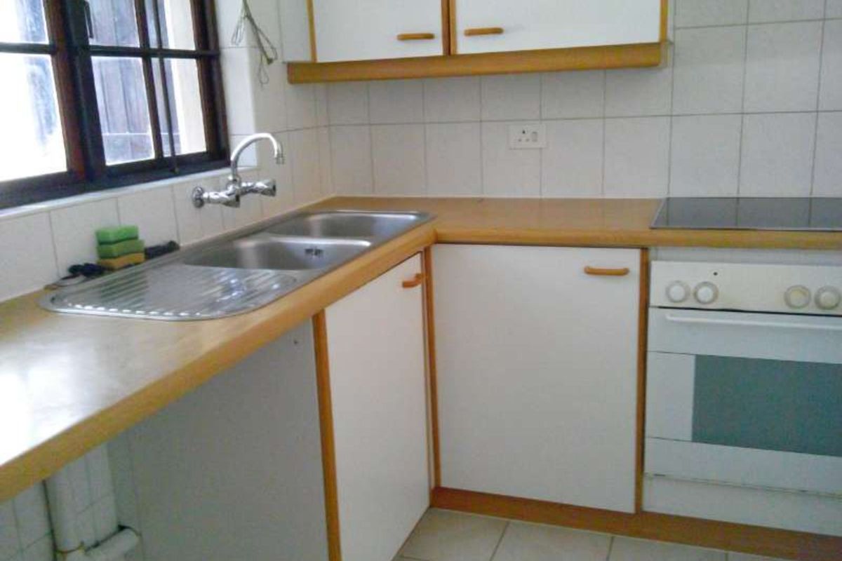 Townhouse For Sale in Benmore Gardens - Photo 3