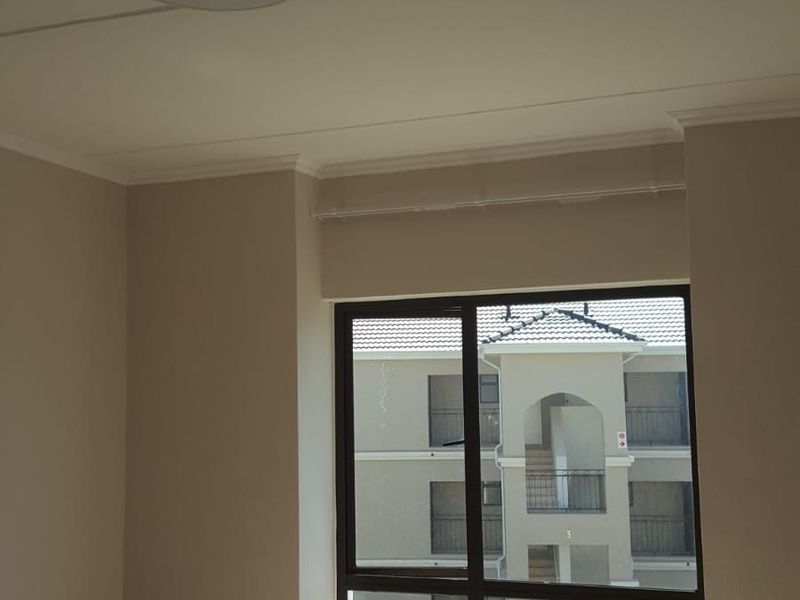 Apartment For Sale in Carlswald - Photo 5