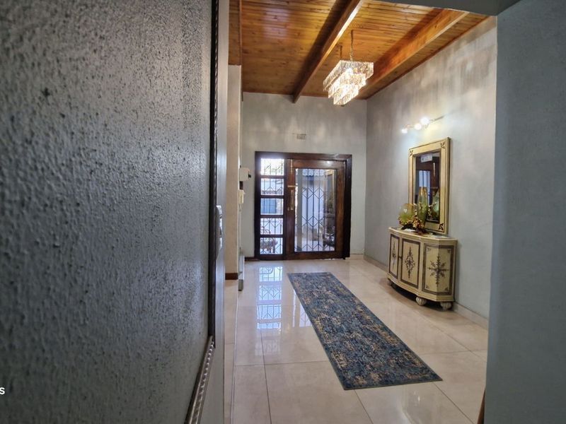 House For Sale in Die Heuwel - Photo 6