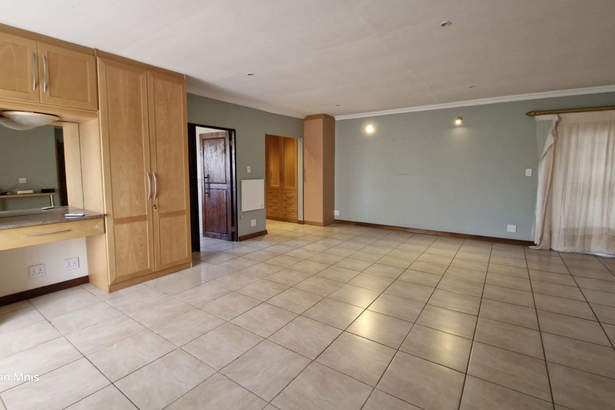 House For Sale in Die Heuwel - Photo 5