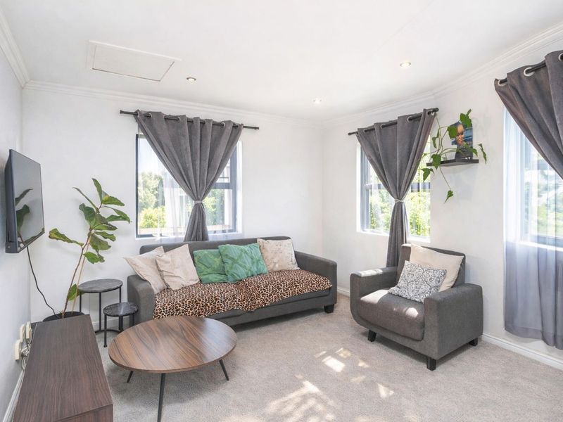 House For Sale in Summerset - Photo 3