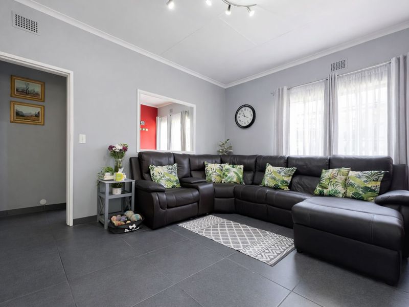 House For Sale in John Vorster Park - Photo 7