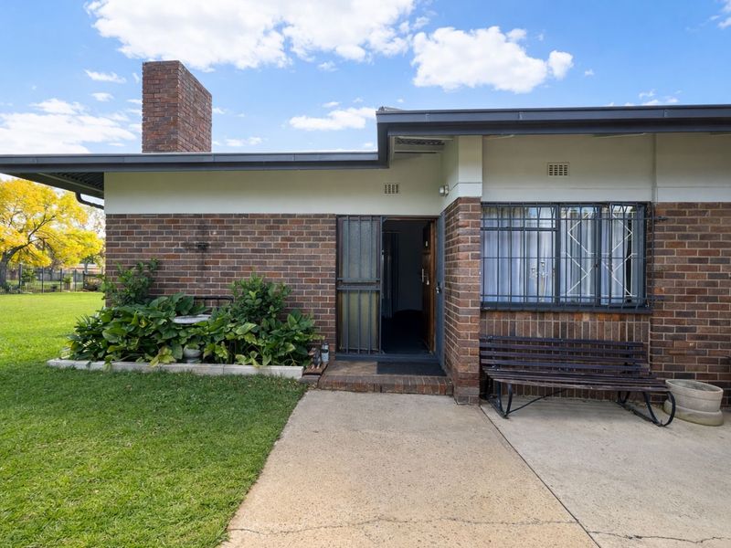 House For Sale in John Vorster Park - Photo 3