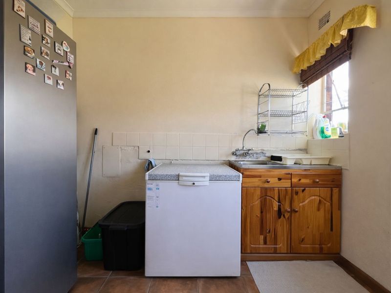 House For Sale in John Vorster Park - Photo 10