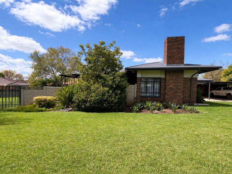 House For Sale in John Vorster Park - Photo 2