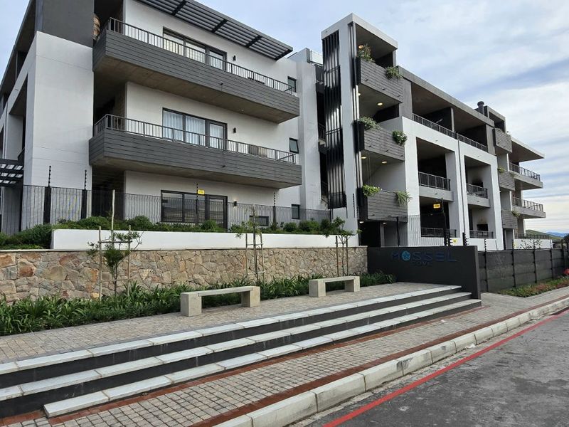 Apartment To Rent in Mossel Bay Central - Photo 2