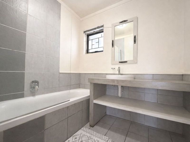 Apartment For Sale in Dainfern - Photo 5