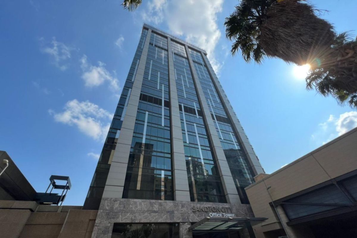 Office To Rent in Sandton Central - Photo 2