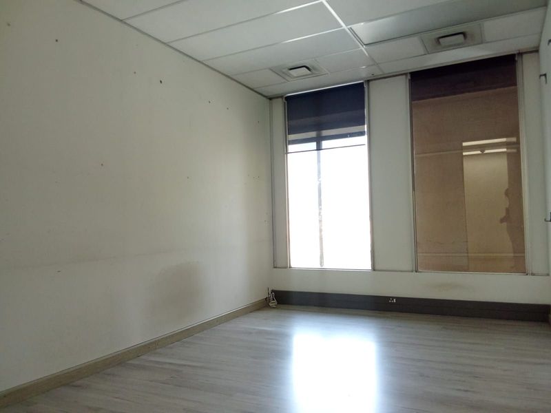Commercial To Rent in Sandton Central - Photo 5