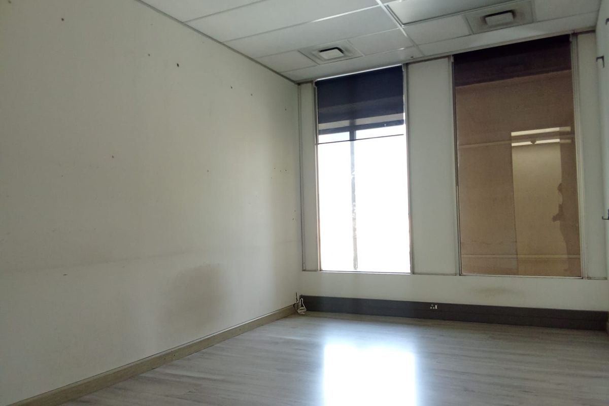 Commercial To Rent in Sandton Central - Photo 5