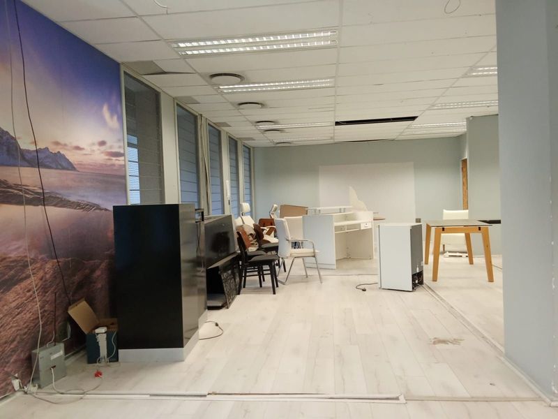 Commercial To Rent in Sandton Central - Photo 6