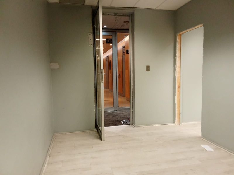 Commercial To Rent in Sandton Central - Photo 4