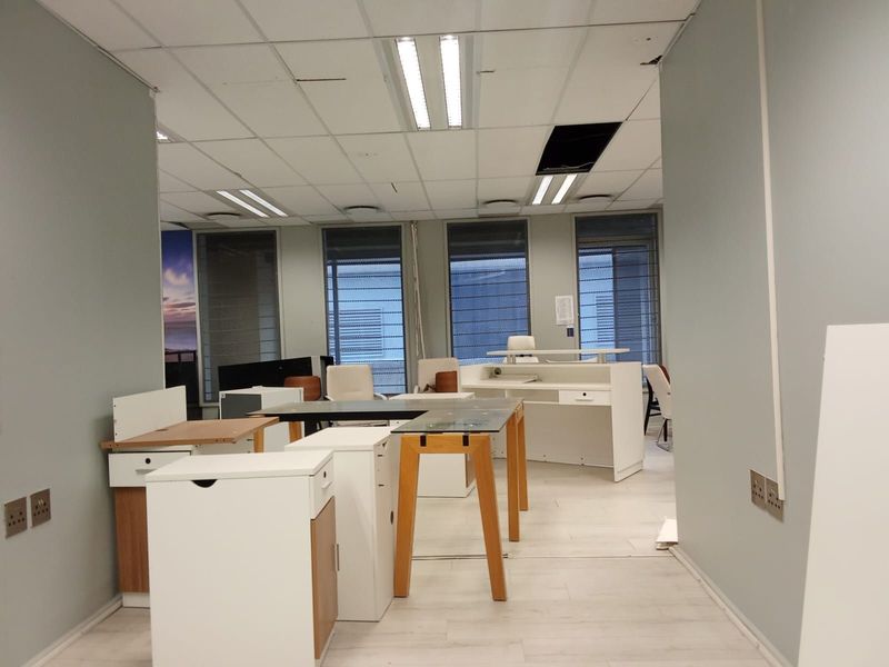 Commercial To Rent in Sandton Central - Photo 10