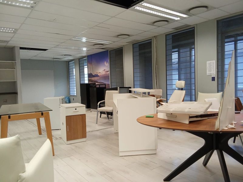 Commercial To Rent in Sandton Central - Photo 9