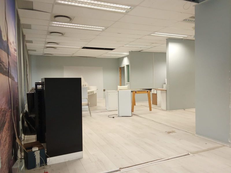 Commercial To Rent in Sandton Central - Photo 8