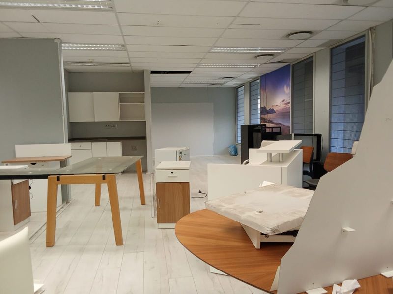 Commercial To Rent in Sandton Central - Photo 7