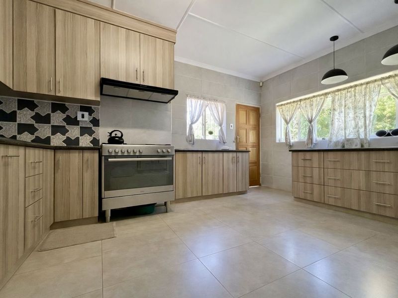 House For Sale in De Bruinpark - Photo 2