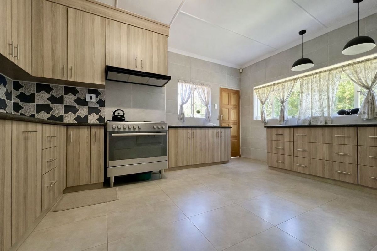 House For Sale in De Bruinpark - Photo 2