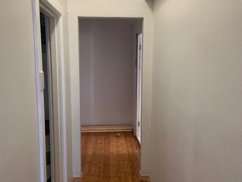 Apartment For Sale in North End - Photo 4