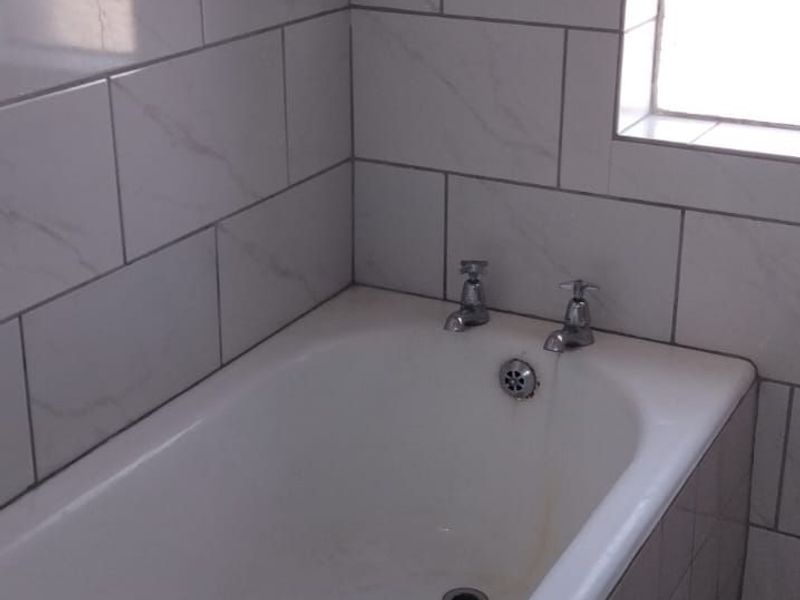 Apartment For Sale in North End - Photo 9