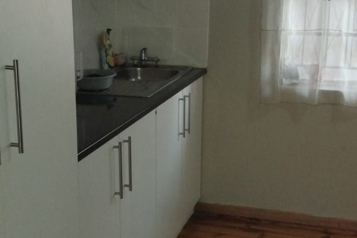 Apartment For Sale in North End - Photo 5