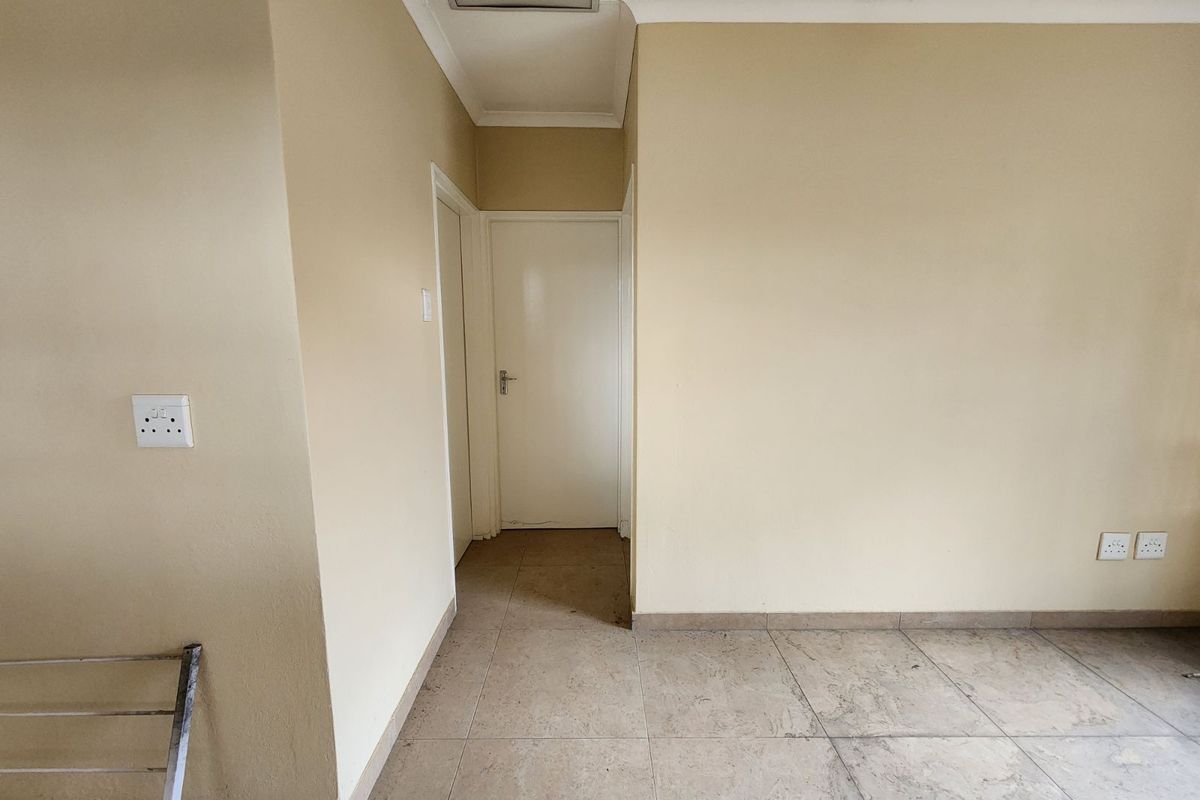 House For Sale in Riverside View Ext 30 - Photo 5