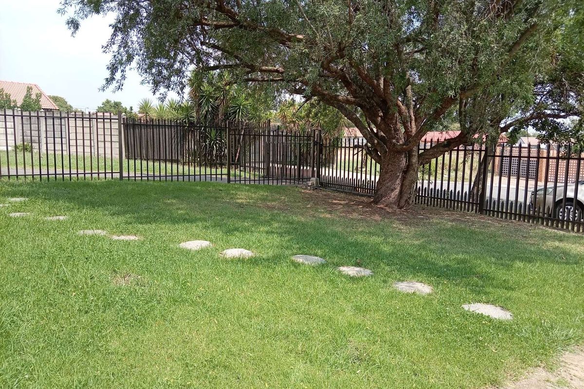 House To Rent in Secunda Central - Photo 2